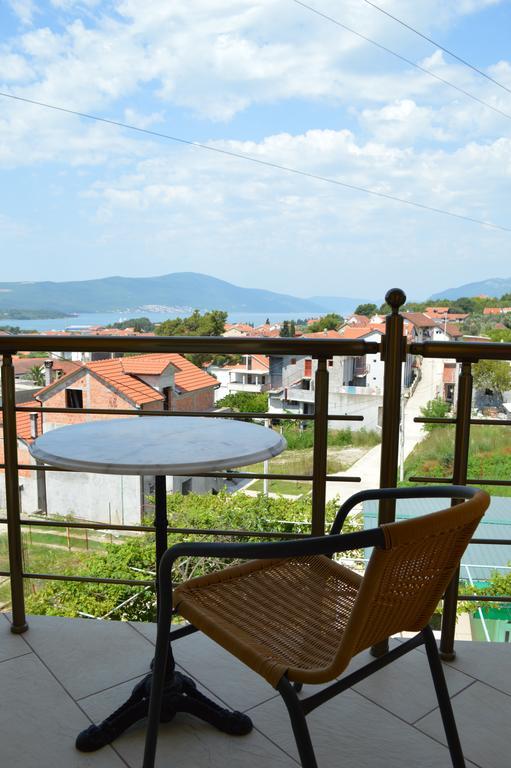 Guest House Ivana Tivat Exteriér fotografie